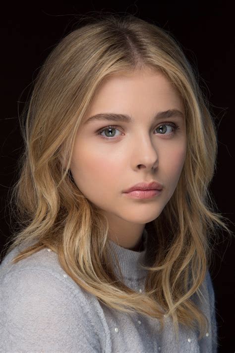 chloe m|chloe grace mortaz.